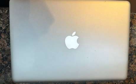 Apple Computer laptop MacBook Pro 13