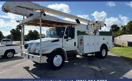 2008 INTERNATIONAL 4300 BUCKET TRUCK