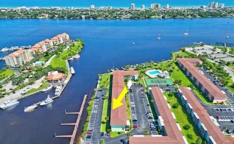 Direct Riverview Condo for Sale